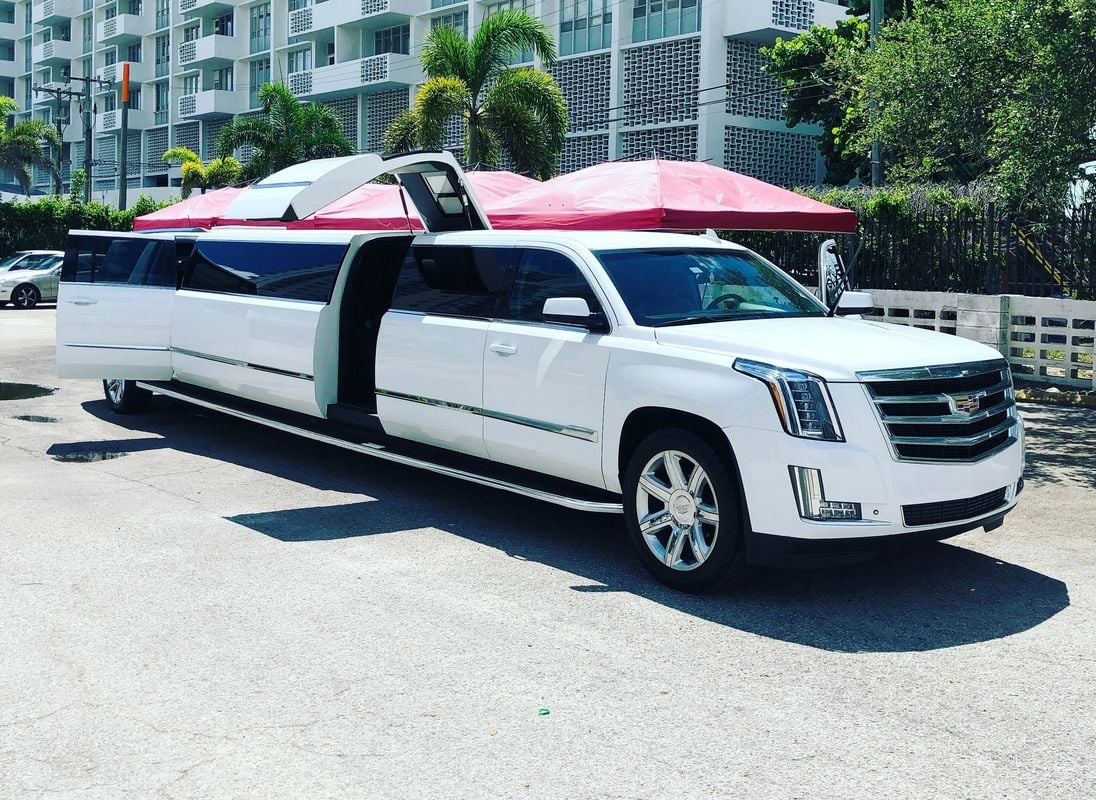 18 Passenger Stretch Cadillac Escalade SUV Limousine Exterior